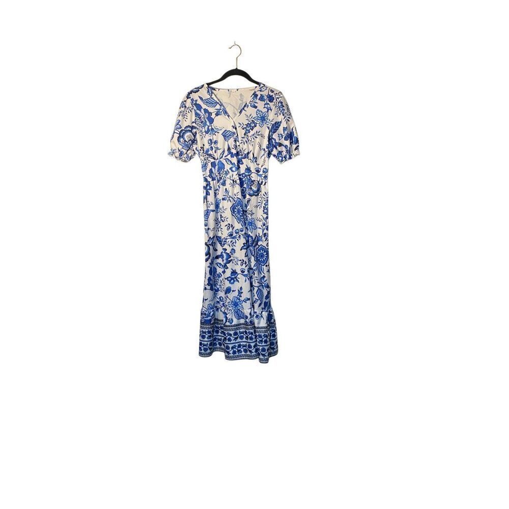 Unbranded women’s blue and white floral, V-neck tiered midi dress med